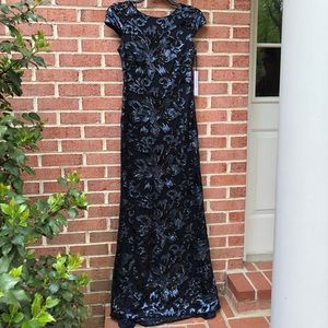 NWT Calvin Kline Evening Gown - Navy - Size 8